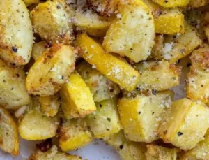 Air Fryer Squash Quick and Extra Crispy 4 Quick and crispy air fryer squash served in a bowl