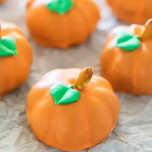 No-Bake Pumpkin Shaped Oreo Balls 3 No-bake pumpkin-shaped Oreo balls decorated for fall