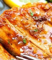 Boneless Pork Chops Recipe 5 Deliciously cooked boneless pork chops served on a plate.