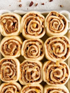 Easy Apple Cinnamon Rolls 6 Delicious easy apple cinnamon rolls baked fresh with warm spices