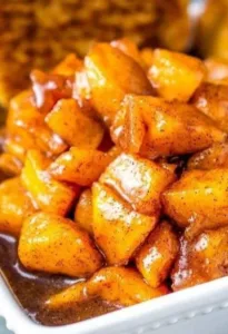 Easy Southern Thanksgiving Recipes 4 Delicious Southern Thanksgiving dishes on a festive table