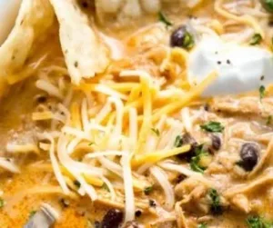 Instant Pot White Chicken Chili Recipe 4 Delicious bowl of Instant Pot White Chicken Chili with toppings