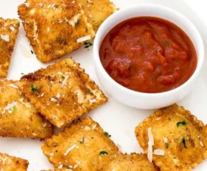 Toasted Ravioli Simple Deep Fried or Air Fryer Instructions 4 Crispy toasted ravioli served with marinara sauce
