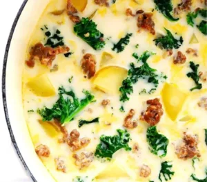 Delicious Zuppa Toscana soup with sausage, kale, and potatoes.