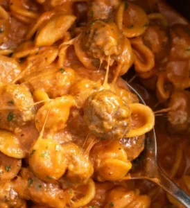 Easy One Pot Meatball Pasta 6 Delicious easy one pot meatball pasta dish ready to serve.