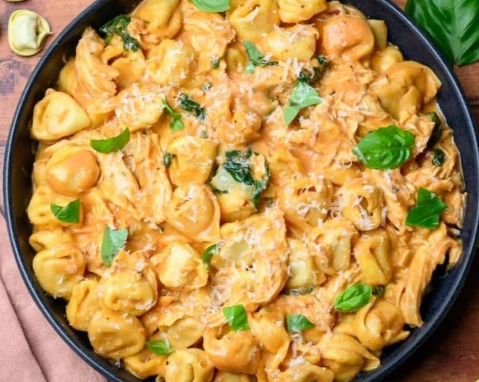 One Pot CrockPot Chicken Tortellini 2 Delicious One Pot CrockPot Chicken Tortellini served in a bowl